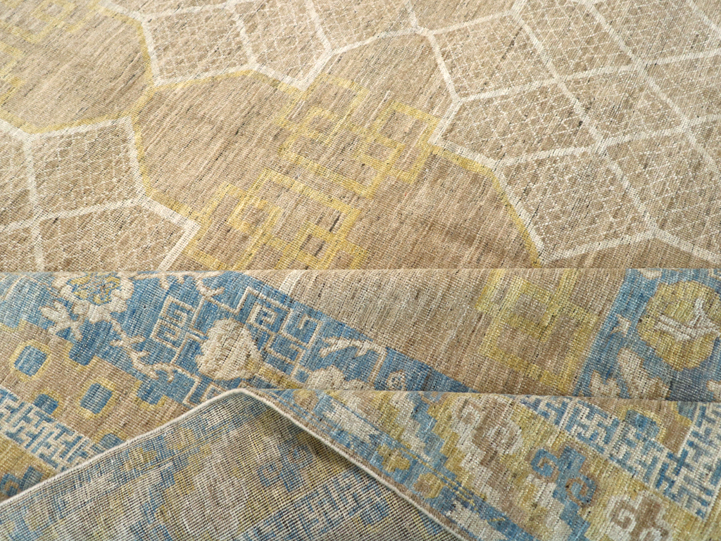 Contemporary East Turkestan Khotan Room Size Carpet, No.31356 - Galerie Shabab