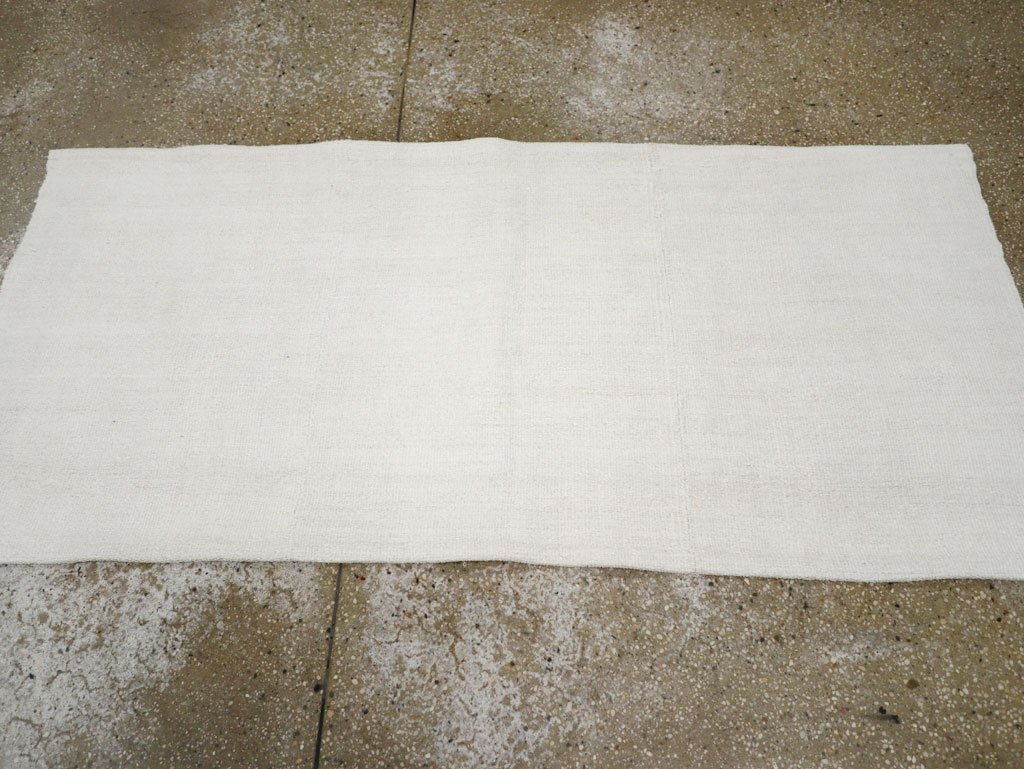 Vintage Turkish Flatweave Kilim Throw Rug, No.31363 - Galerie Shabab