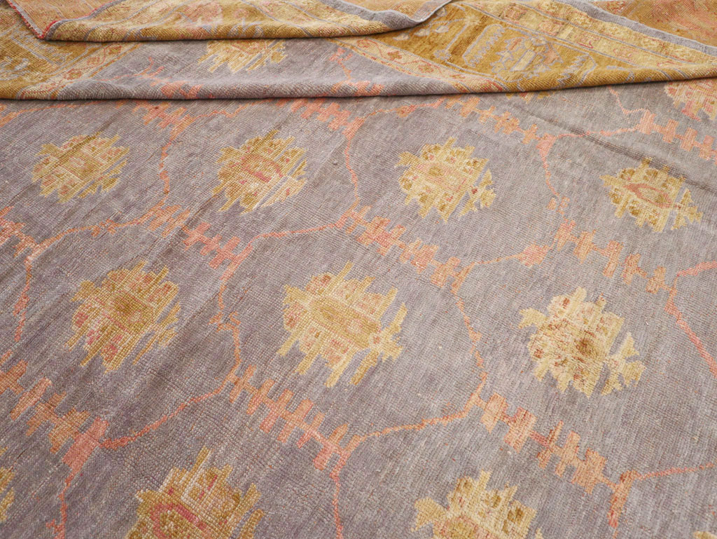 Antique Turkish Oushak Large Carpet, No.31372 - Galerie Shabab