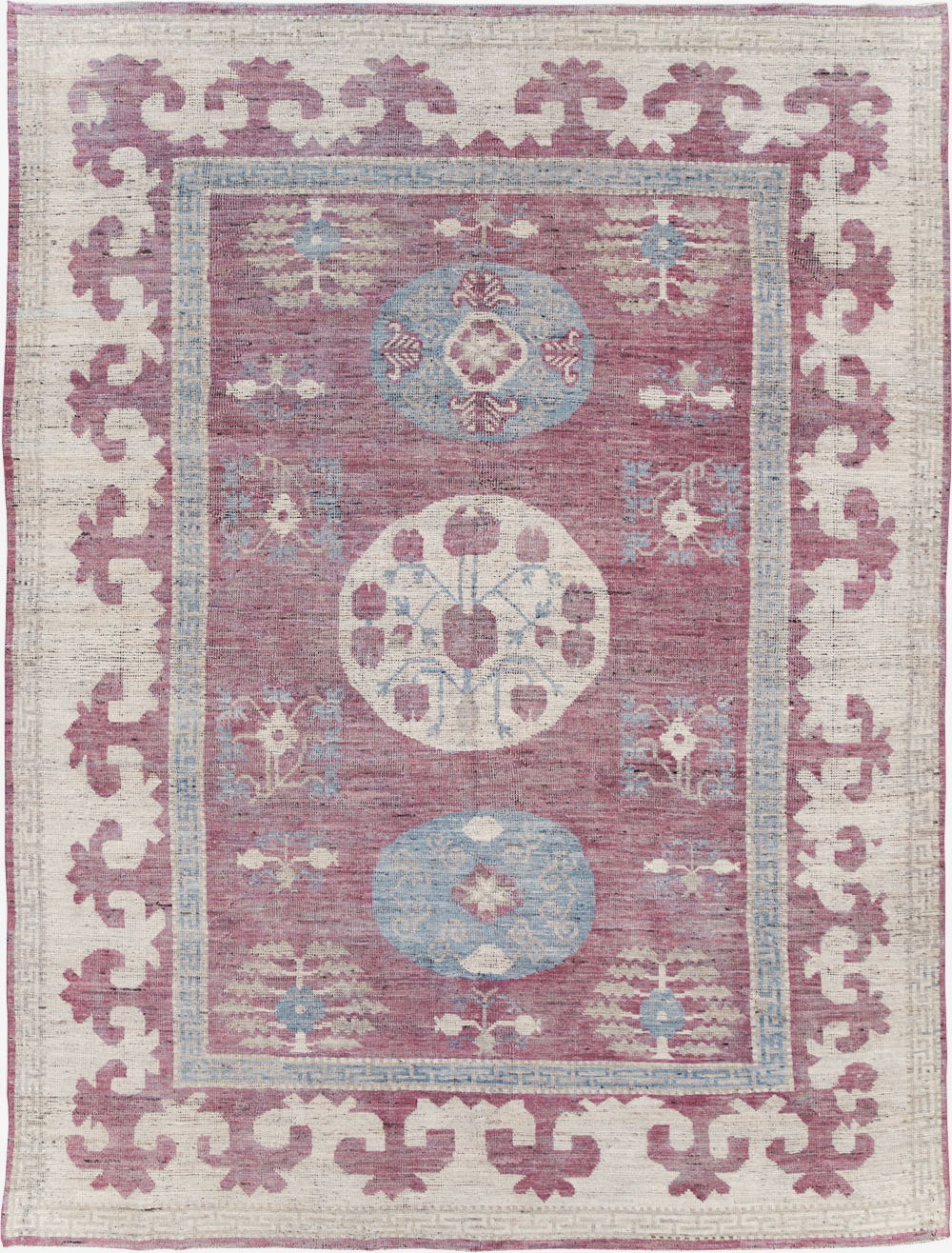 Contemporary East Turkestan Khotan Room Size Carpet, No.31376 - Galerie Shabab