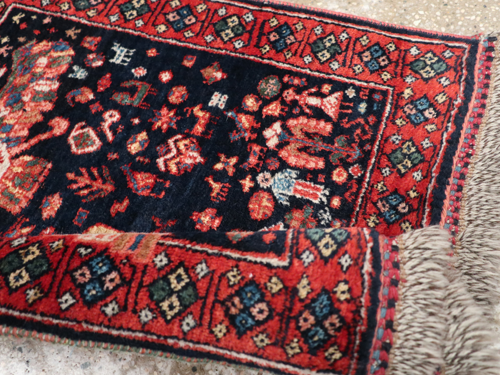 Persian Qashqai Pictorial Rug, No.31396 - Galerie Shabab