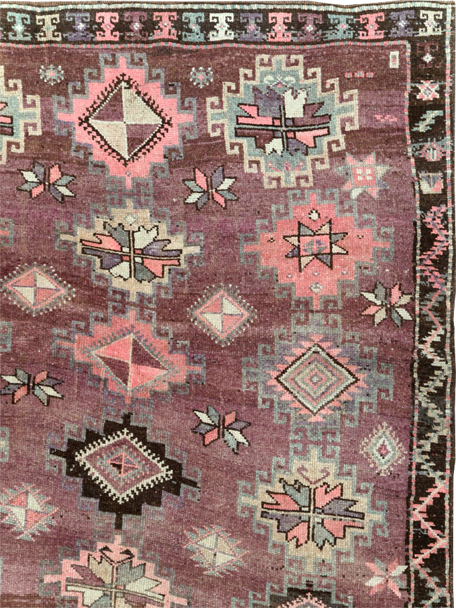 Vintage Turkish Anatolian Room Size Carpet, No.31399 - Galerie Shabab