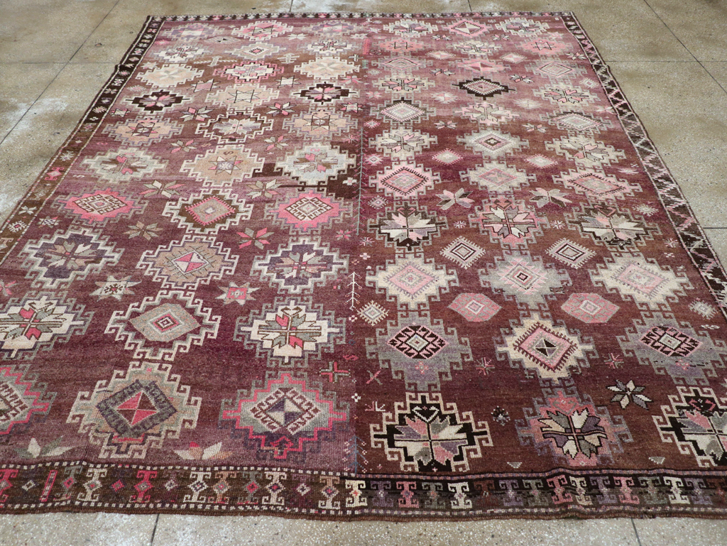 Vintage Turkish Anatolian Room Size Carpet, No.31399 - Galerie Shabab