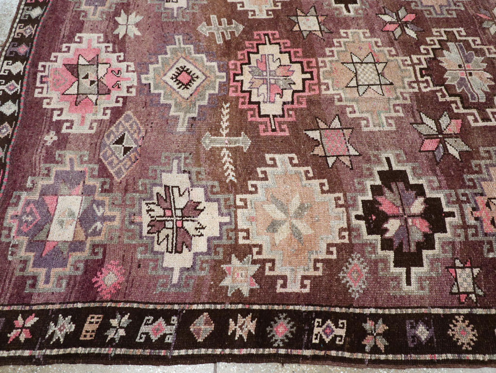 Vintage Turkish Anatolian Room Size Carpet, No.31399 - Galerie Shabab