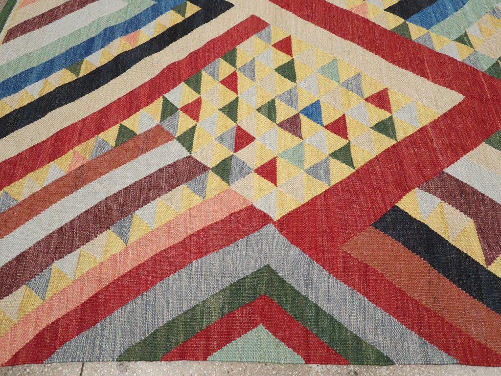 Contemporary Turkish Flatweave Room Size Carpet, No.31401 - Galerie Shabab