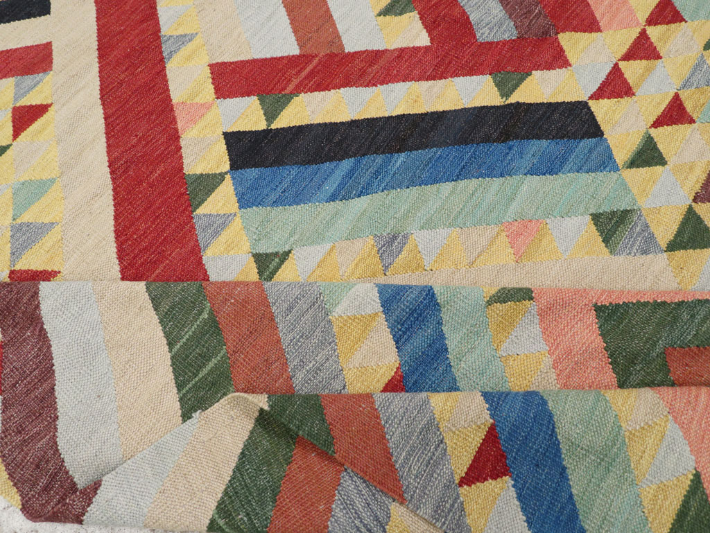 Contemporary Turkish Flatweave Room Size Carpet, No.31401 - Galerie Shabab