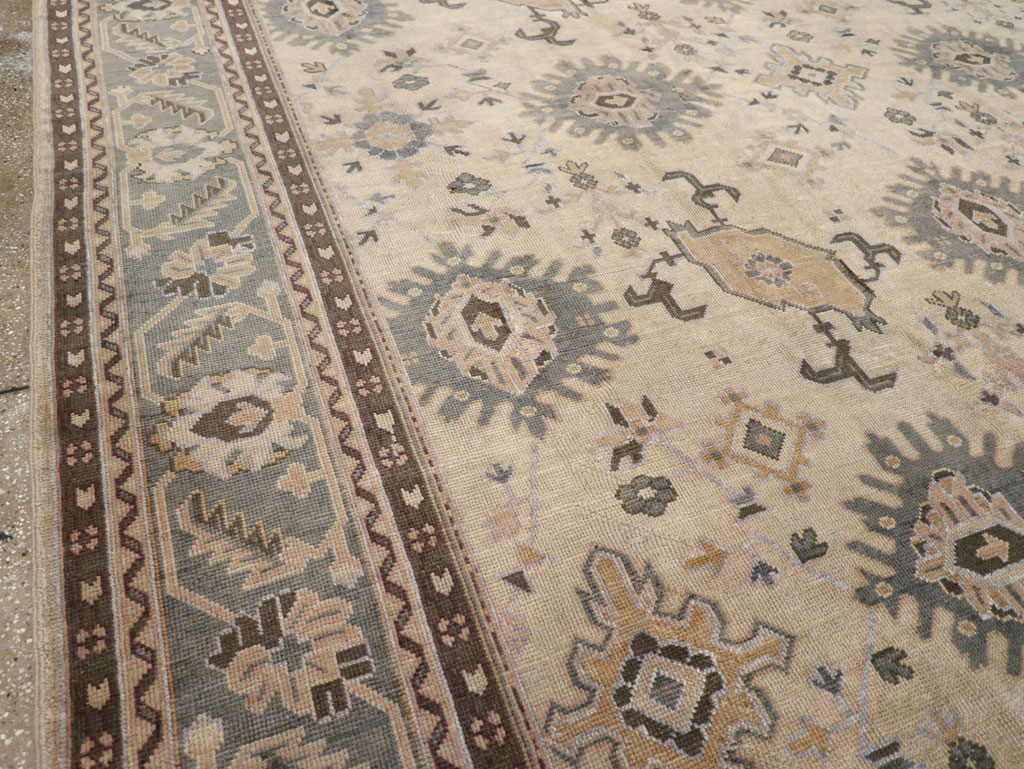 Antique Turkish Oushak Large Room Size Carpet, No.31405 - Galerie Shabab