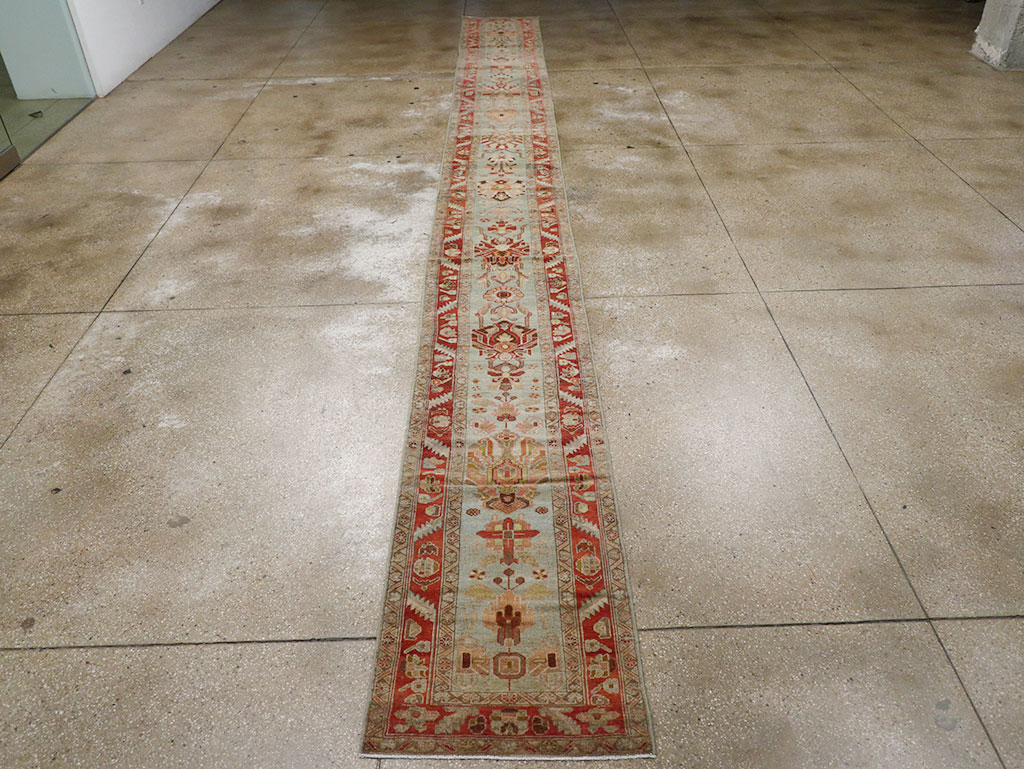 Antique Persian Bidjar Long Runner, No.31406 - Galerie Shabab