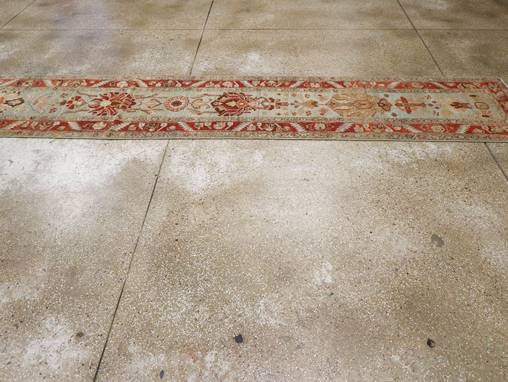 Antique Persian Bidjar Long Runner, No.31406 - Galerie Shabab