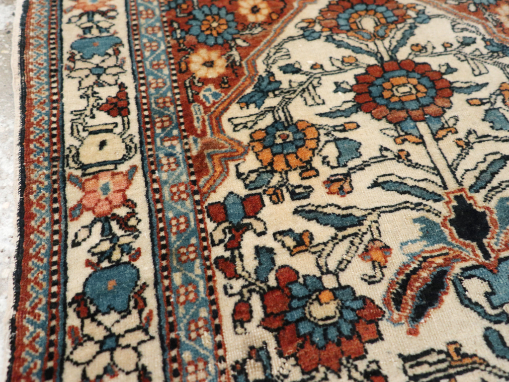 Antique Persian Tabriz Rug, No.31408 - Galerie Shabab
