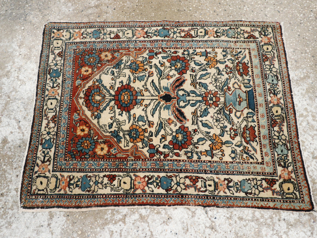 Antique Persian Tabriz Rug, No.31408 - Galerie Shabab