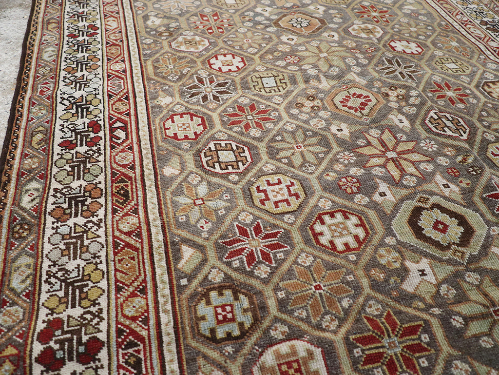 Antique Persian Kurd Gallery Rug, No.31411 - Galerie Shabab