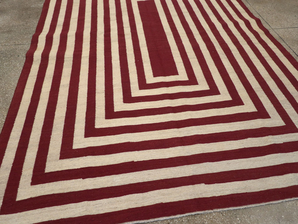 Contemporary Turkish Flatweave Accent Carpet, No.31412 - Galerie Shabab