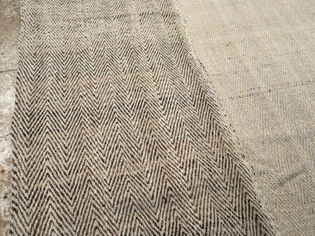 Modern Turkish Flatweave Accent Rug, No.31414 - Galerie Shabab