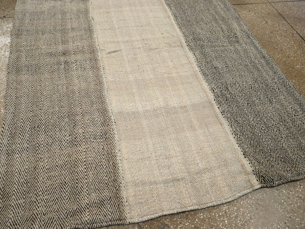 Modern Turkish Flatweave Accent Rug, No.31414 - Galerie Shabab