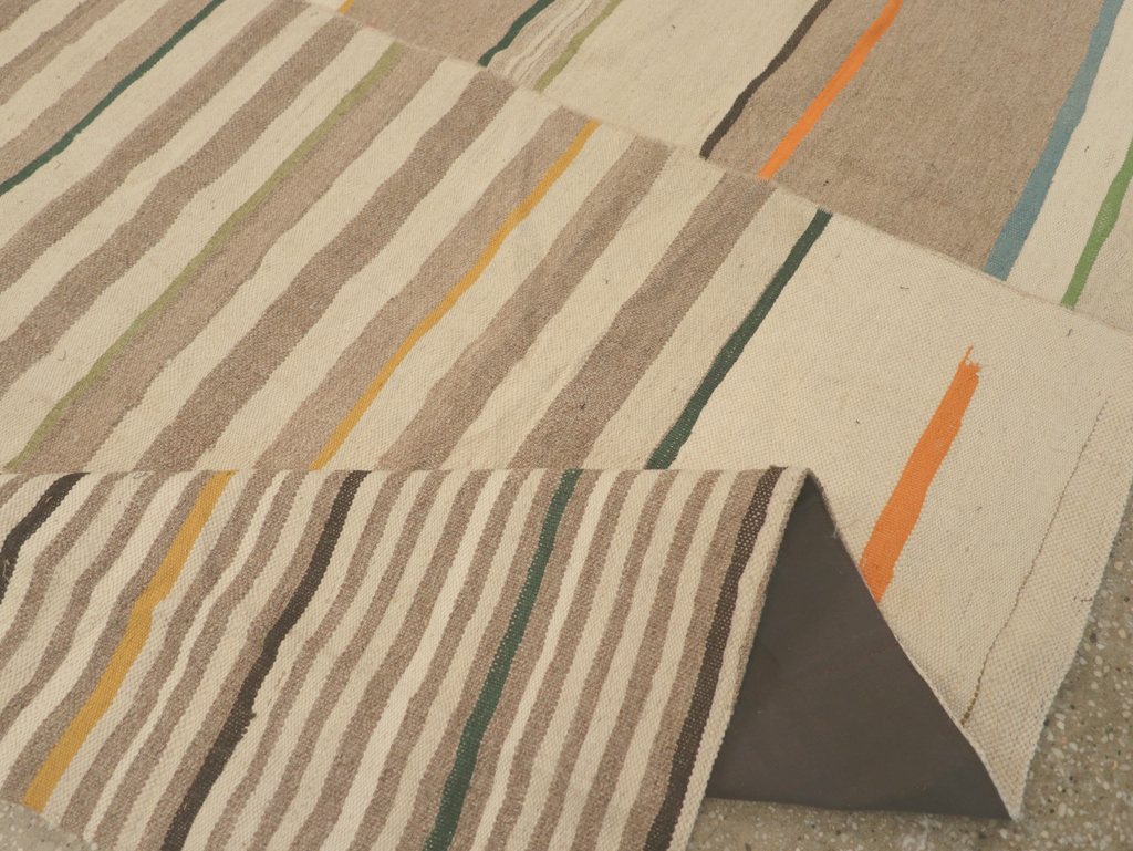 Modern Turkish Flatweave Accent Rug, No.31415 - Galerie Shabab