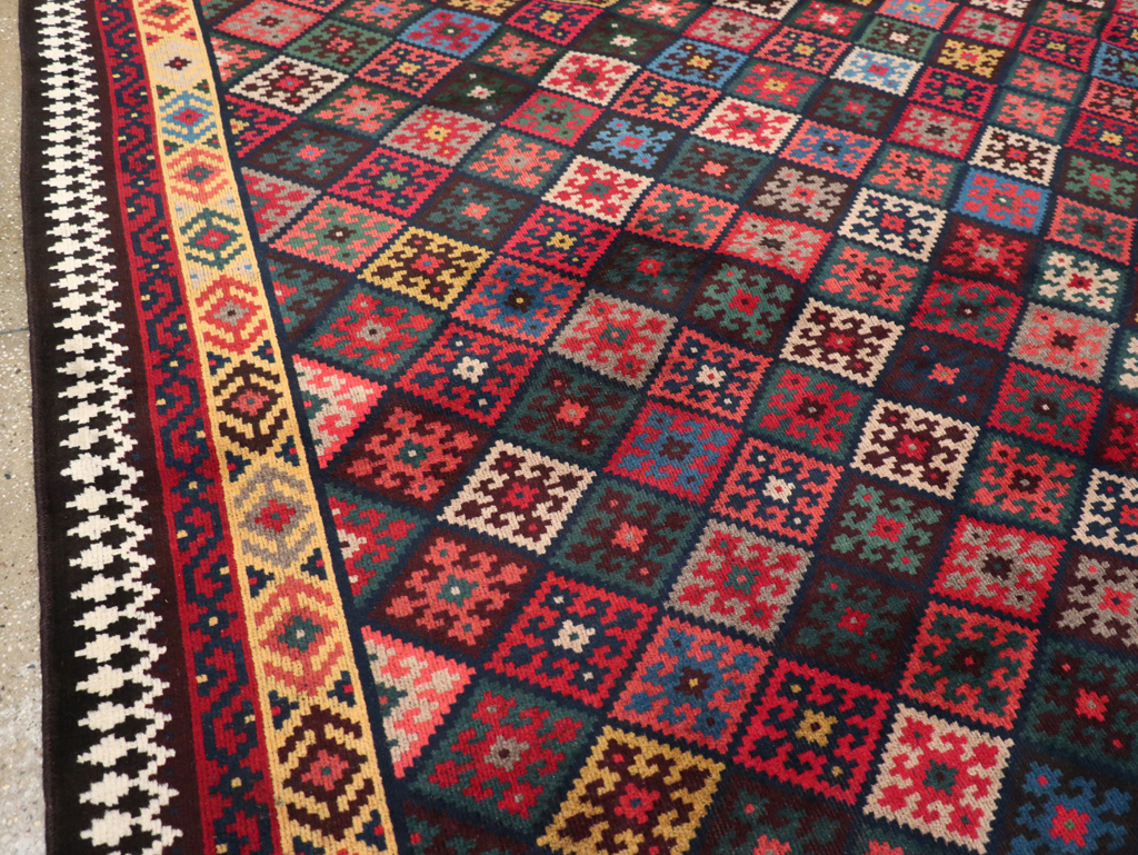 Contemporary Persian Qashqai Oversize Carpet, No.31418 - Galerie Shabab