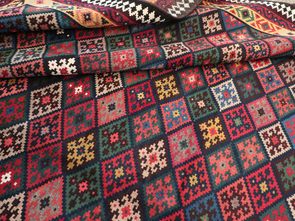 Contemporary Persian Qashqai Oversize Carpet, No.31418 - Galerie Shabab