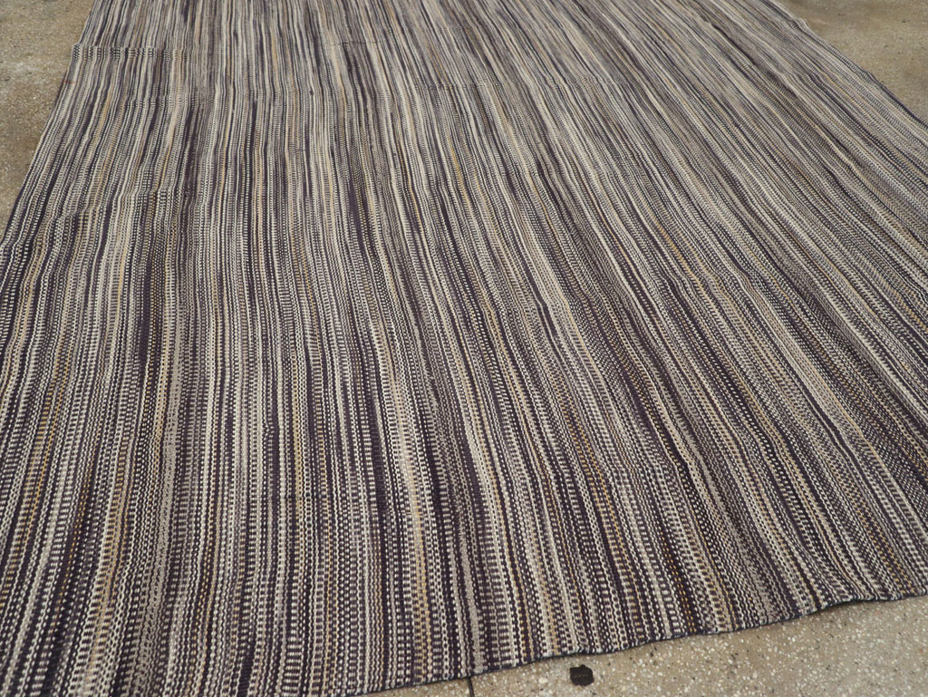 Modern Turkish Flatweave Room Size Carpet, No.31432 - Galerie Shabab