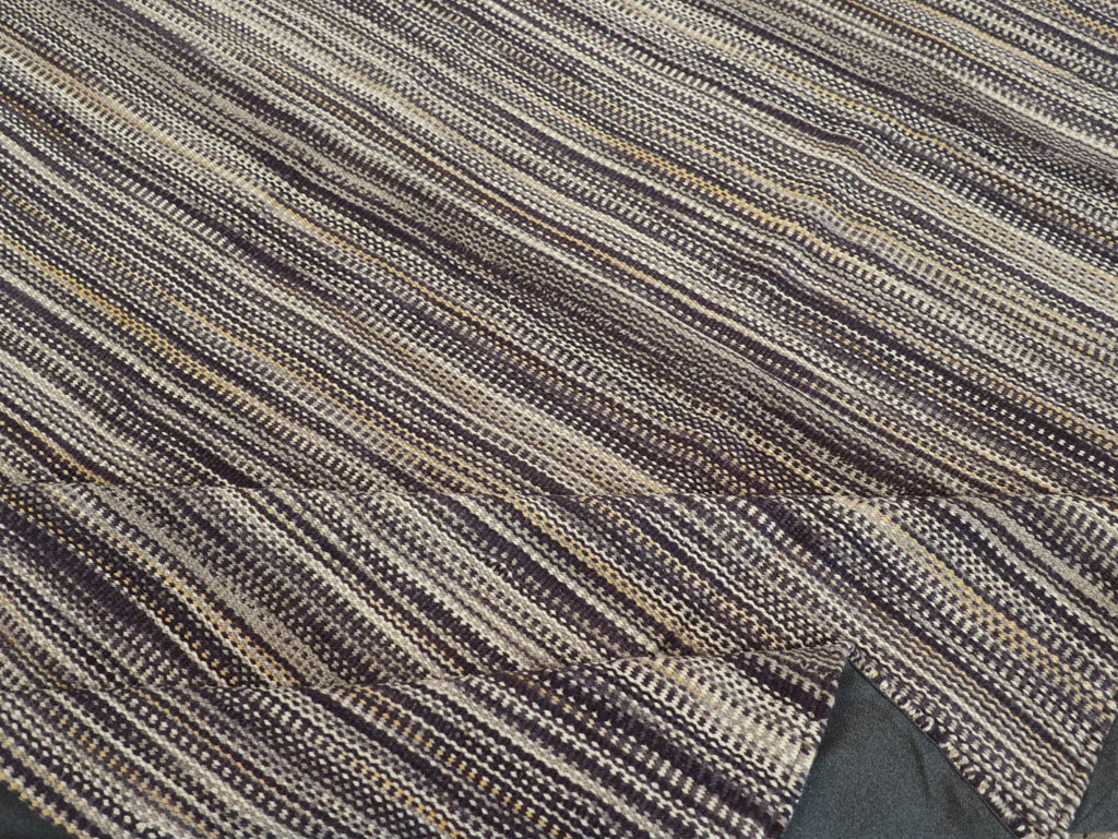 Modern Turkish Flatweave Room Size Carpet, No.31432 - Galerie Shabab