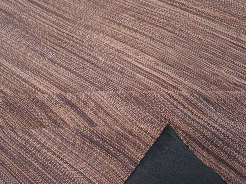 Modern Turkish Flatweave Room Size Carpet, No.31434 - Galerie Shabab