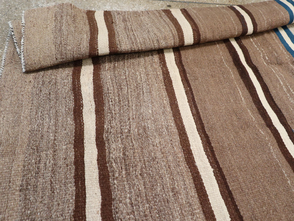 Vintage Persian Kilim Gallery Rug, No.31437 - Galerie Shabab