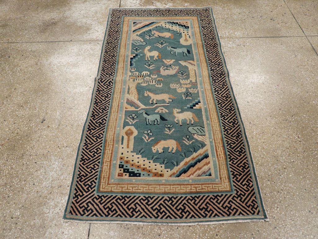 Antique Chinese Pictorial Throw Rug, No.31444 - Galerie Shabab