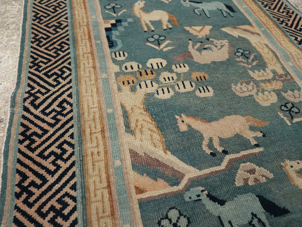 Antique Chinese Pictorial Throw Rug, No.31444 - Galerie Shabab