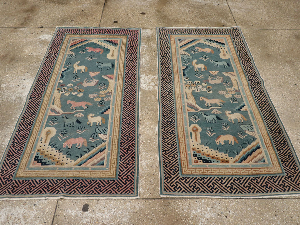 Antique Chinese Pictorial Throw Rug, No.31444 - Galerie Shabab