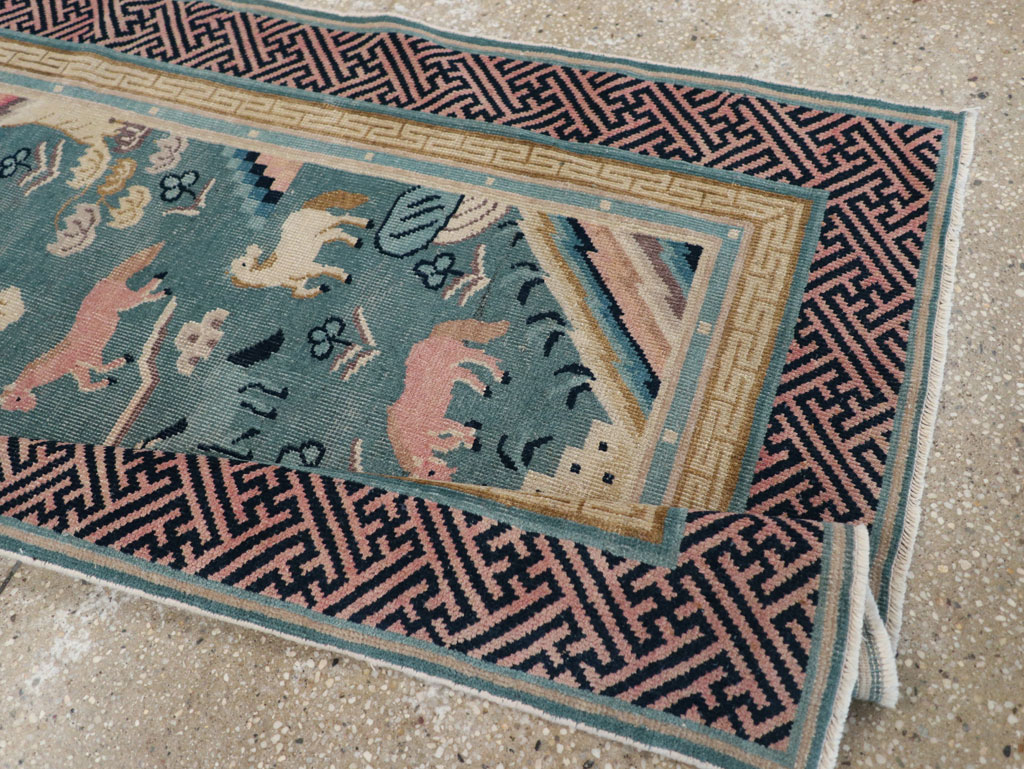 Antique Chinese Pictorial Throw Rug, No.31445 - Galerie Shabab