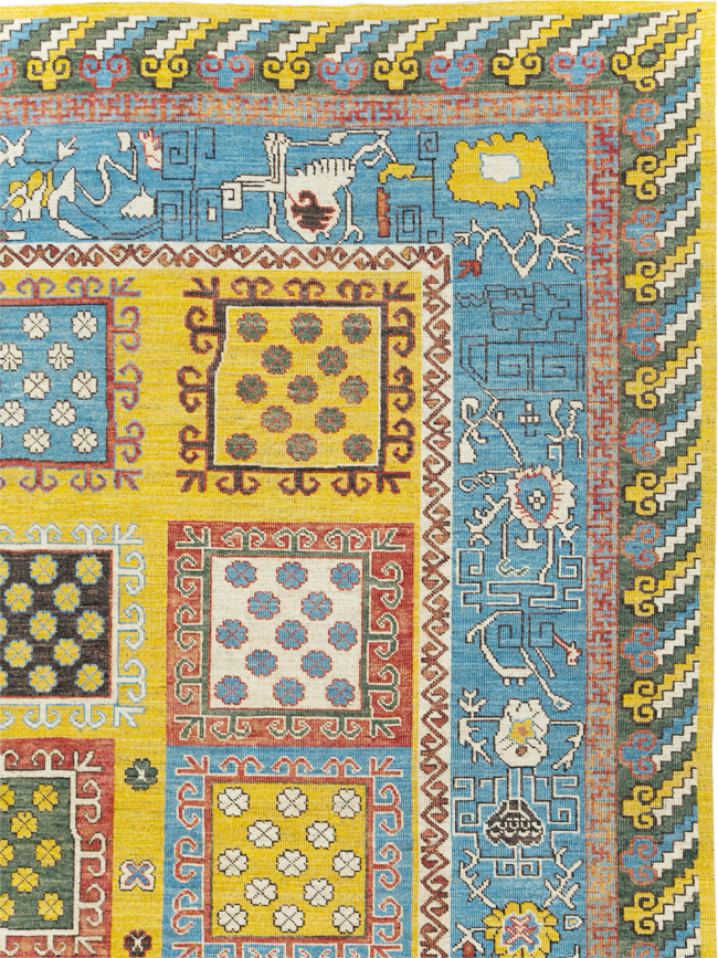 Modern East Turkestan Khotan Room Size Carpet, No.31455 - Galerie Shabab