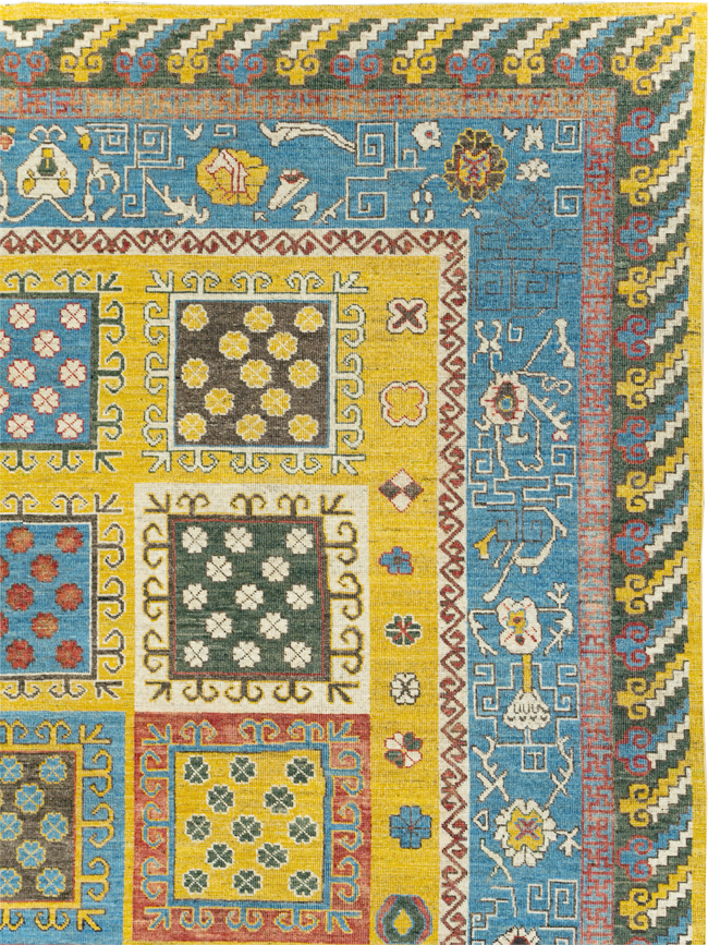 Modern East Turkestan Khotan Room Size Carpet, No.31455 - Galerie Shabab