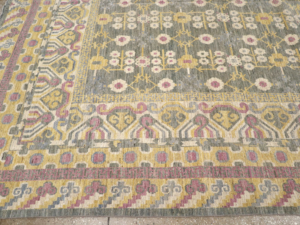 Modern East Turkestan Khotan Room Size Carpet, No.31459 - Galerie Shabab