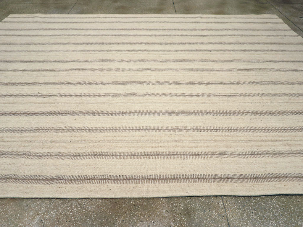 Vintage Turkish Flatweave Kilim Room Size Carpet, No.31464 - Galerie Shabab