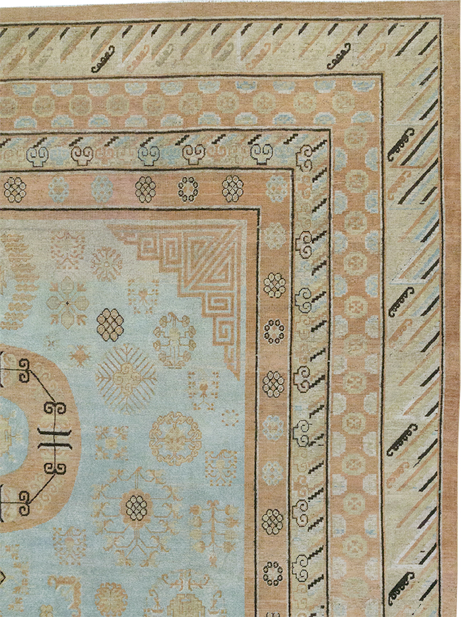 Antique East Turkestan Khotan Large Carpet, No.31472 - Galerie Shabab