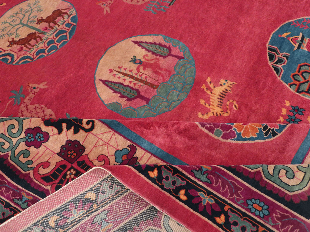 Vintage Chinese Pictorial Art Deco Room Size Carpet, No.31475 - Galerie Shabab