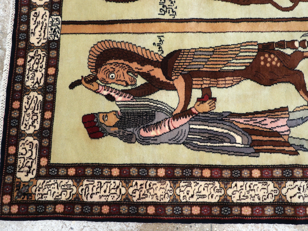 Vintage Turkish Zanjan Pictorial Accent Rug, No.31477 - Galerie Shabab