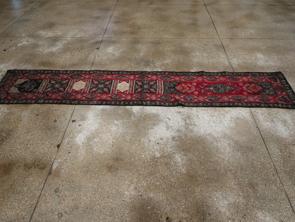 Vintage Indian Embroidered Wall Hanging Textile Runner, No.31478 - Galerie Shabab