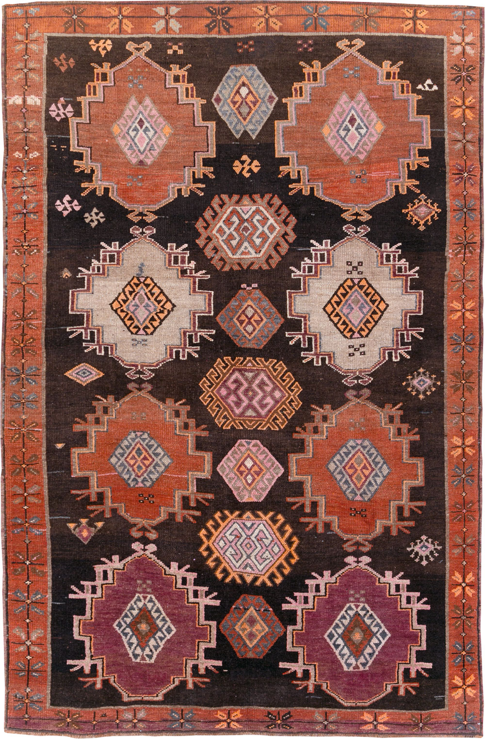 Vintage Turkish Anatolian Small Room Size Carpet, No.31479 - Galerie Shabab