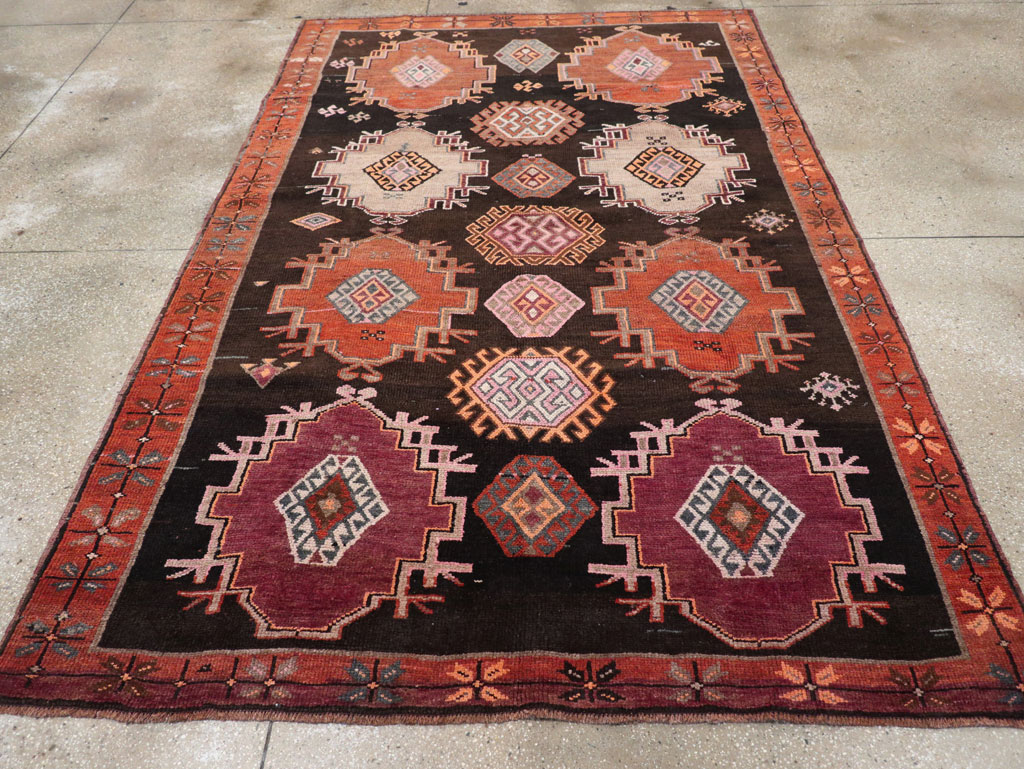 Vintage Turkish Anatolian Small Room Size Carpet, No.31479 - Galerie Shabab