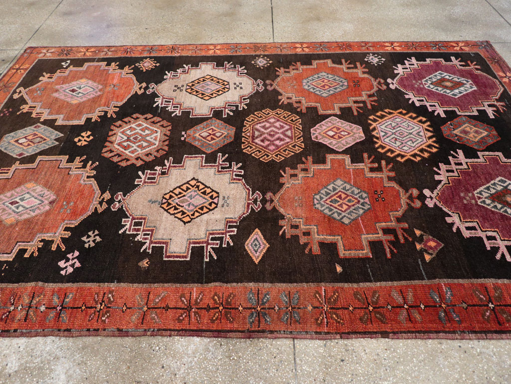 Vintage Turkish Anatolian Small Room Size Carpet, No.31479 - Galerie Shabab