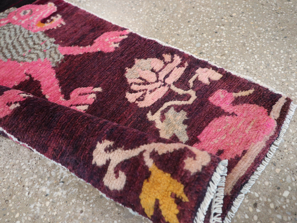 Vintage Tibetan Small Pictorial Runner, No.31487 - Galerie Shabab