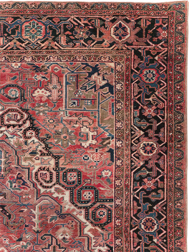 Antique Persian Heriz Large Carpet, No.31493 - Galerie Shabab