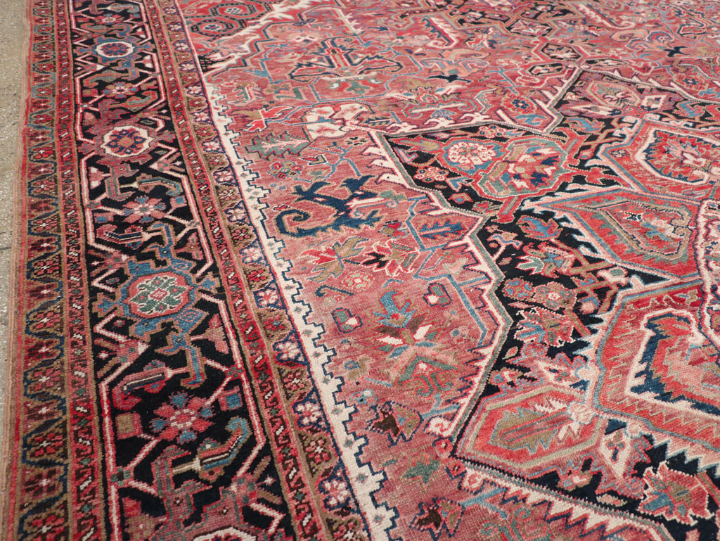 Antique Persian Heriz Large Carpet, No.31493 - Galerie Shabab