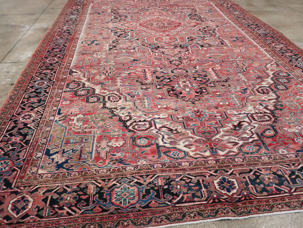 Antique Persian Heriz Large Carpet, No.31493 - Galerie Shabab