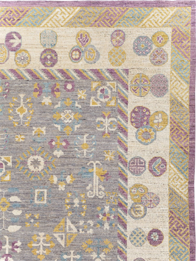 Modern East Turkestan Khotan Room Size Carpet, No.31496 - Galerie Shabab