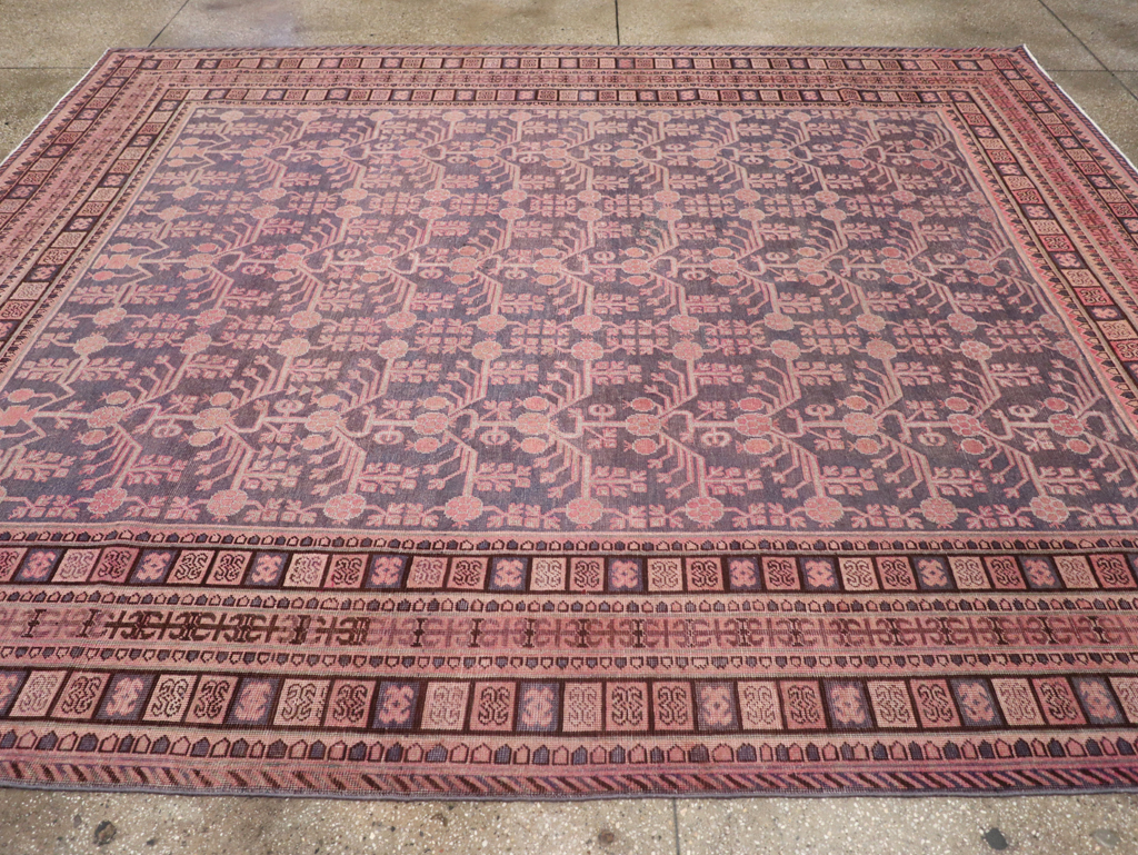 Antique East Turkestan Khotan Room Size Carpet, No.31505 - Galerie Shabab