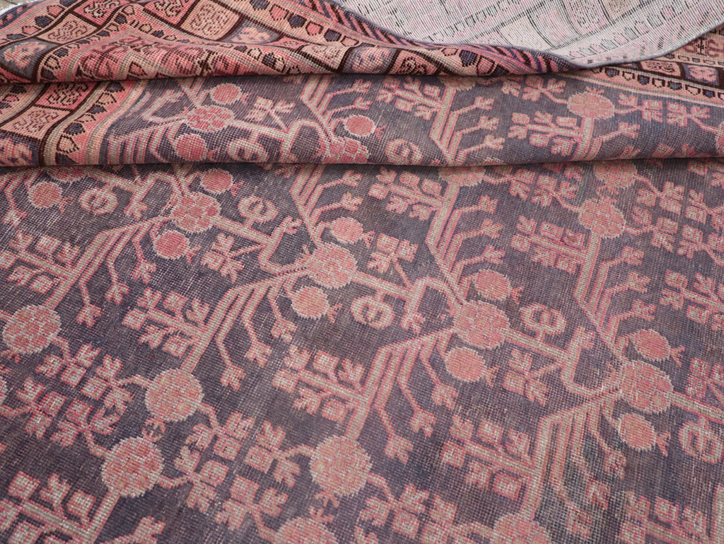 Antique East Turkestan Khotan Room Size Carpet, No.31505 - Galerie Shabab