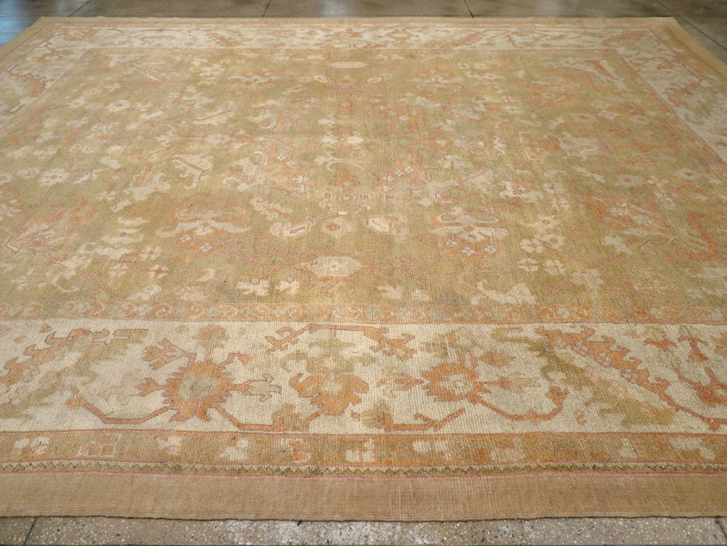 Antique Turkish Oushak Large Carpet, No.31507 - Galerie Shabab
