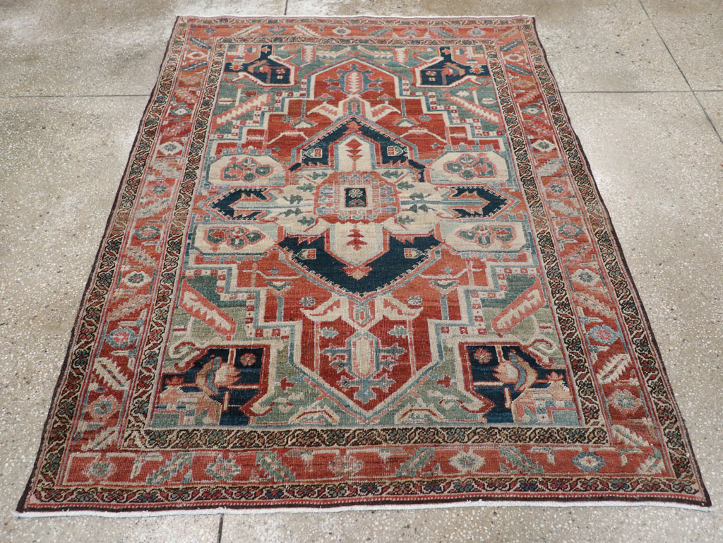 Antique Persian Heriz Accent Rug, No.31508 - Galerie Shabab